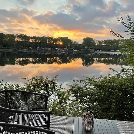 Luxe Nieuwbouw Aan Het Water Chalet Hoevelaken