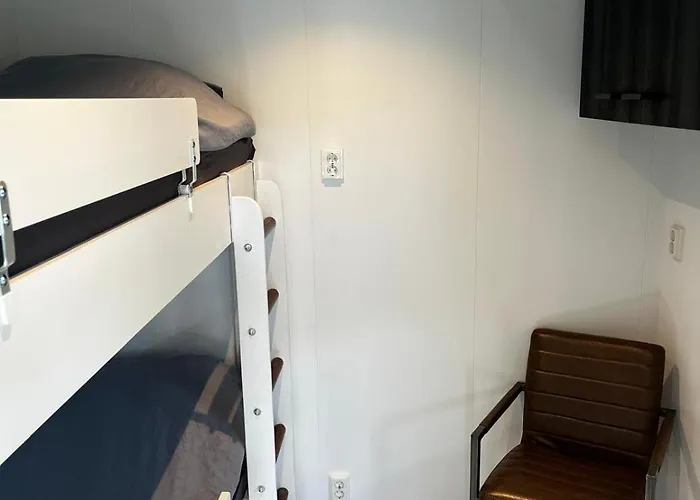 Luxe Nieuwbouw Aan Het Water בקתה *